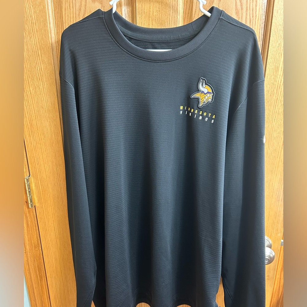 Nike Minnesota Vikings lightweight Crewneck long sleeve. Black. Men’s XL